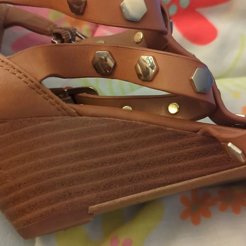 Isola women's brown leather gladiator‎ sandals size 8